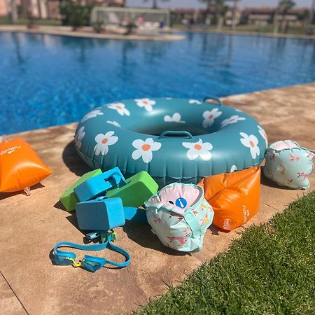 Mini-Villa Situee Dans Une Residence Prestigia A Marrakech, Avec Une Vue Sur La Piscine Et Le Golf Une Securite 24H Sur 24 Et Une Proximite Ideale De L Aeroport 5 Minutes C Est Une Offre Parfaite Pour Des Vacances Marrakesch Exterior foto
