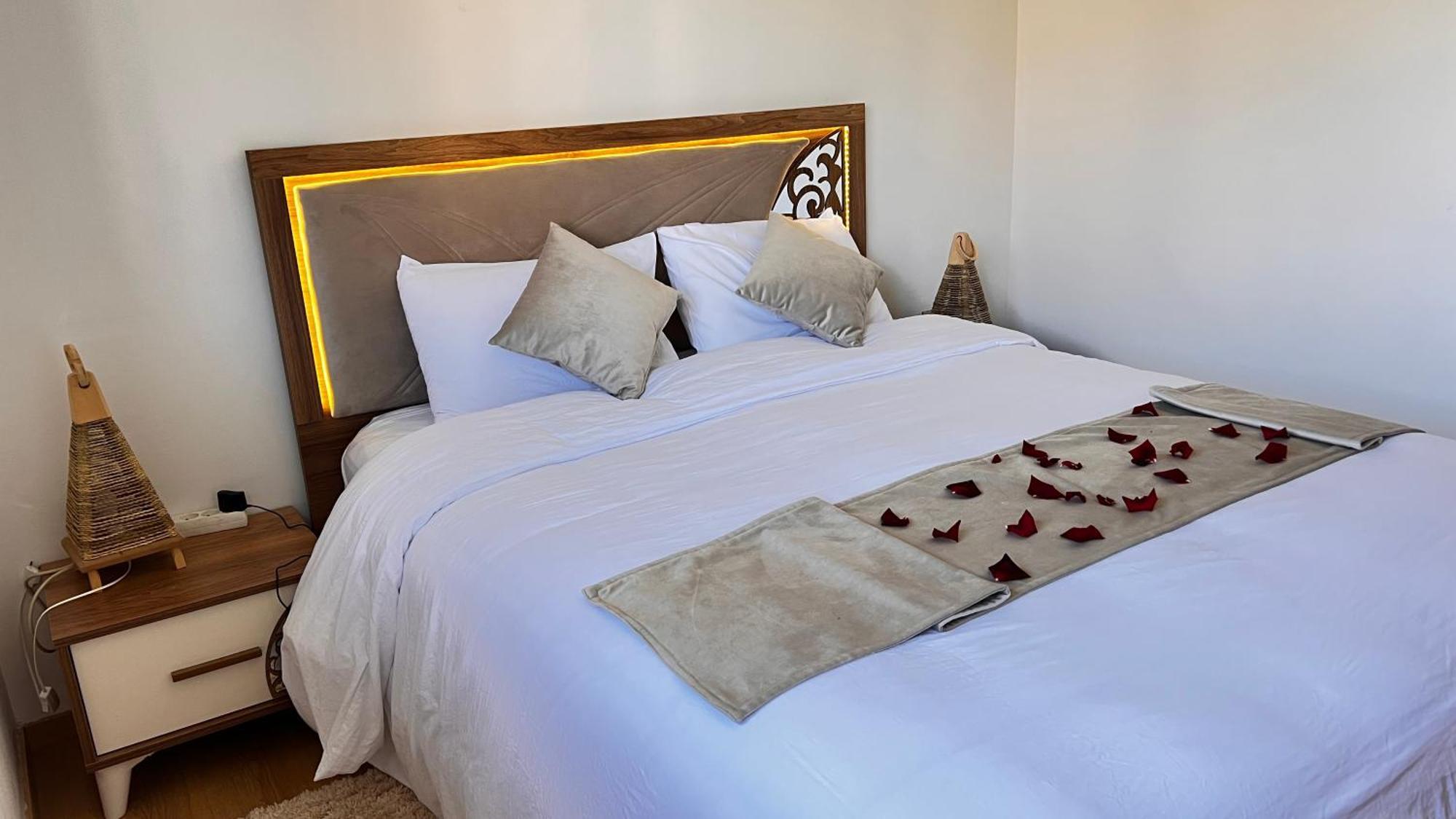 Mini-Villa Situee Dans Une Residence Prestigia A Marrakech, Avec Une Vue Sur La Piscine Et Le Golf Une Securite 24H Sur 24 Et Une Proximite Ideale De L Aeroport 5 Minutes C Est Une Offre Parfaite Pour Des Vacances Marrakesch Exterior foto