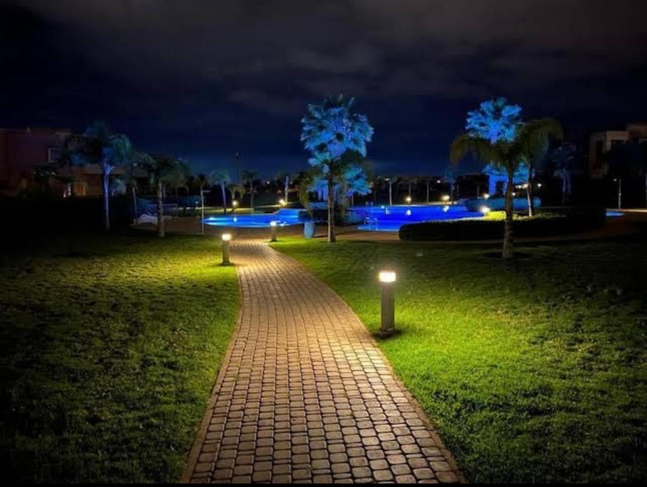 Mini-Villa Situee Dans Une Residence Prestigia A Marrakech, Avec Une Vue Sur La Piscine Et Le Golf Une Securite 24H Sur 24 Et Une Proximite Ideale De L Aeroport 5 Minutes C Est Une Offre Parfaite Pour Des Vacances Marrakesch Exterior foto