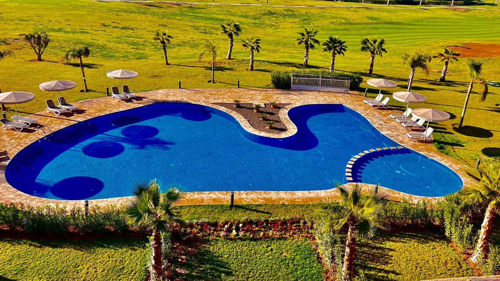 Mini-Villa Situee Dans Une Residence Prestigia A Marrakech, Avec Une Vue Sur La Piscine Et Le Golf Une Securite 24H Sur 24 Et Une Proximite Ideale De L Aeroport 5 Minutes C Est Une Offre Parfaite Pour Des Vacances Marrakesch Exterior foto